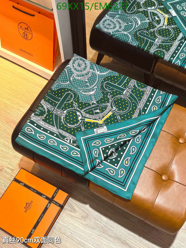 Hermes-Scarf Code: EM6227 $: 69USD