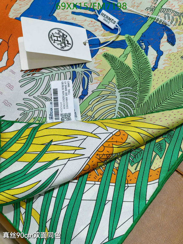 Hermes-Scarf Code: EM7198 $: 69USD
