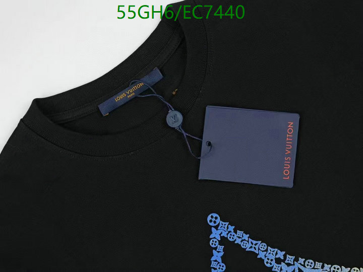 LV-Clothing Code: EC7440 $: 55USD