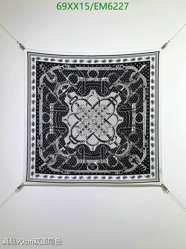 Hermes-Scarf Code: EM6227 $: 69USD