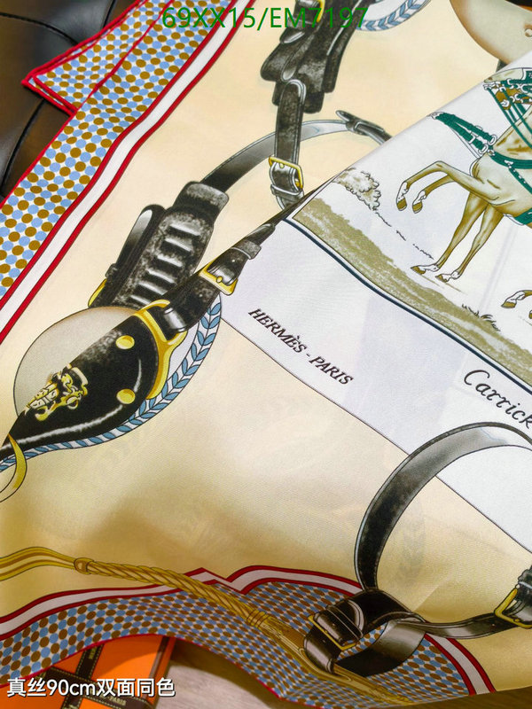 Hermes-Scarf Code: EM7197 $: 69USD