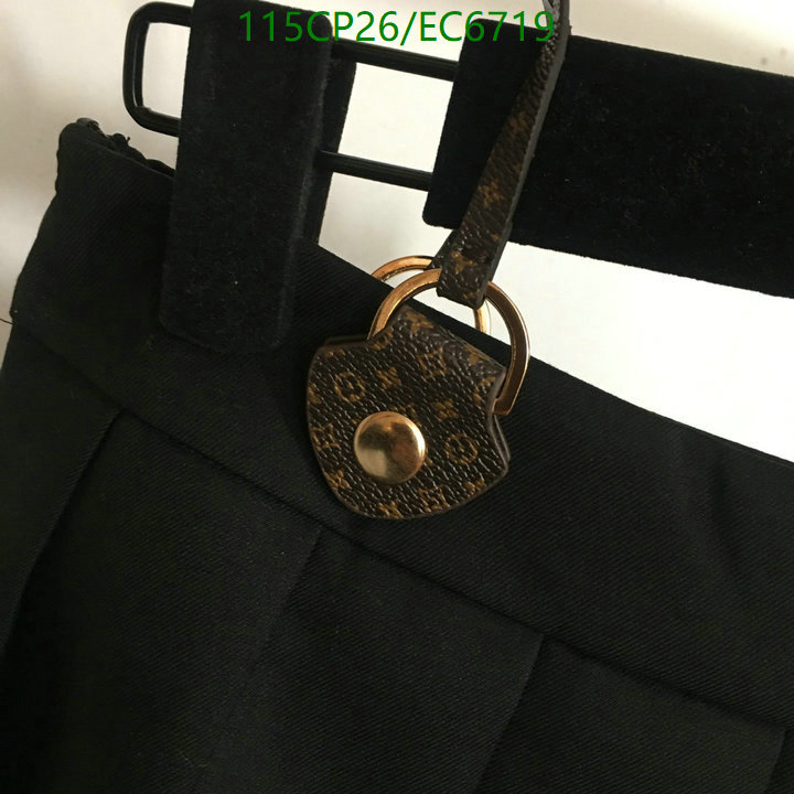 LV-Clothing Code: EC6719 $: 115USD
