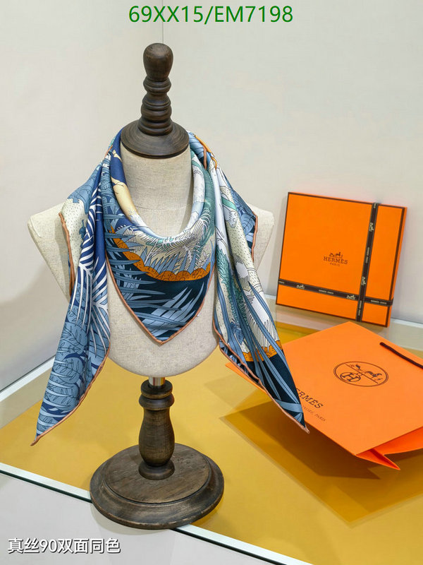 Hermes-Scarf Code: EM7198 $: 69USD