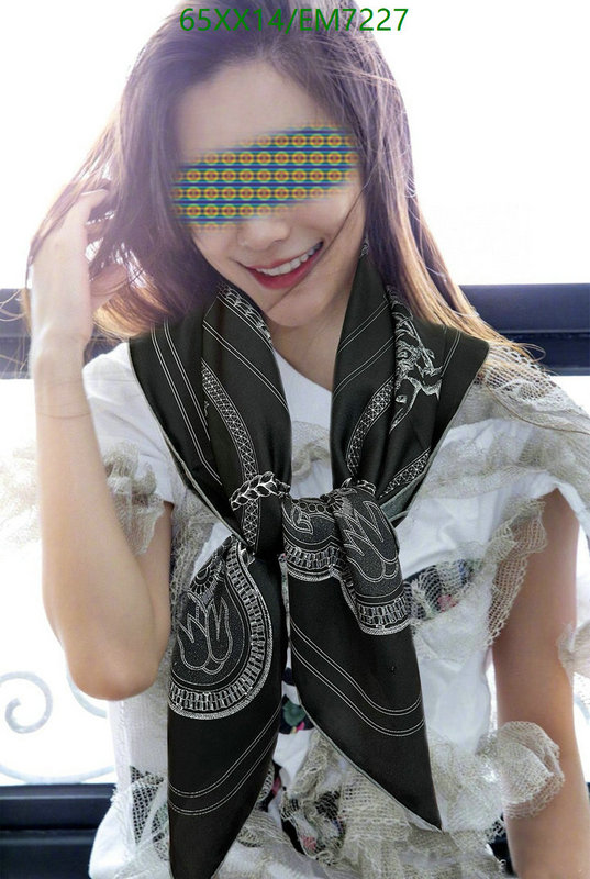 Hermes-Scarf Code: EM7227 $: 65USD
