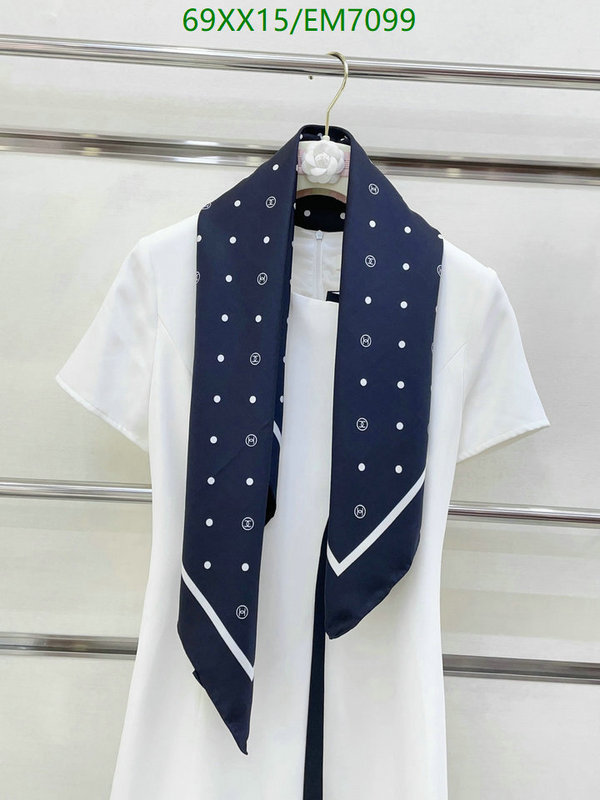 Chanel-Scarf Code: EM7099 $: 69USD