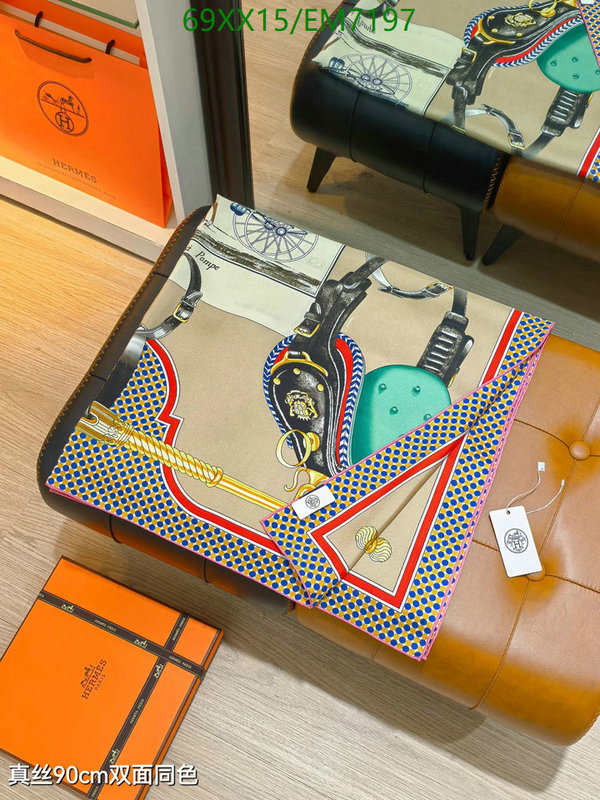 Hermes-Scarf Code: EM7197 $: 69USD