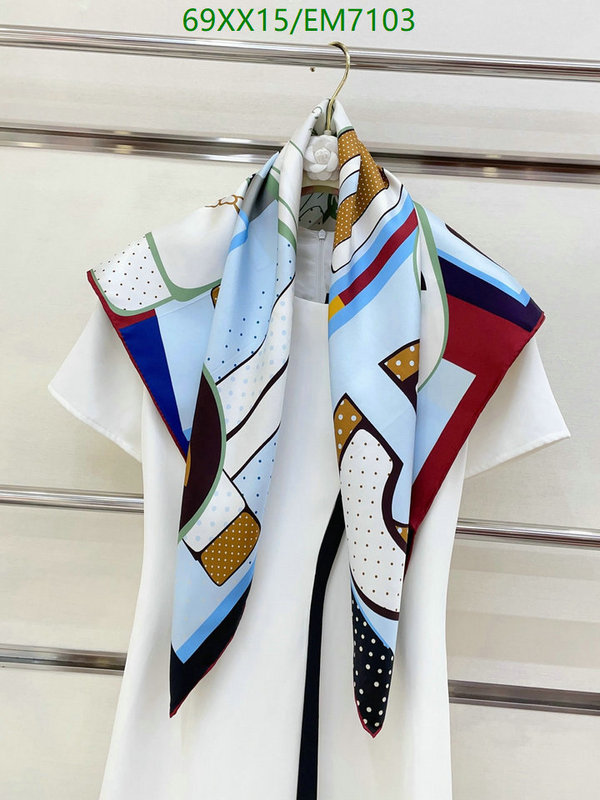 Chanel-Scarf Code: EM7103 $: 69USD