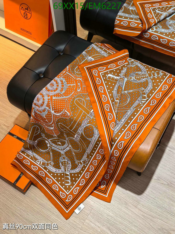 Hermes-Scarf Code: EM6227 $: 69USD