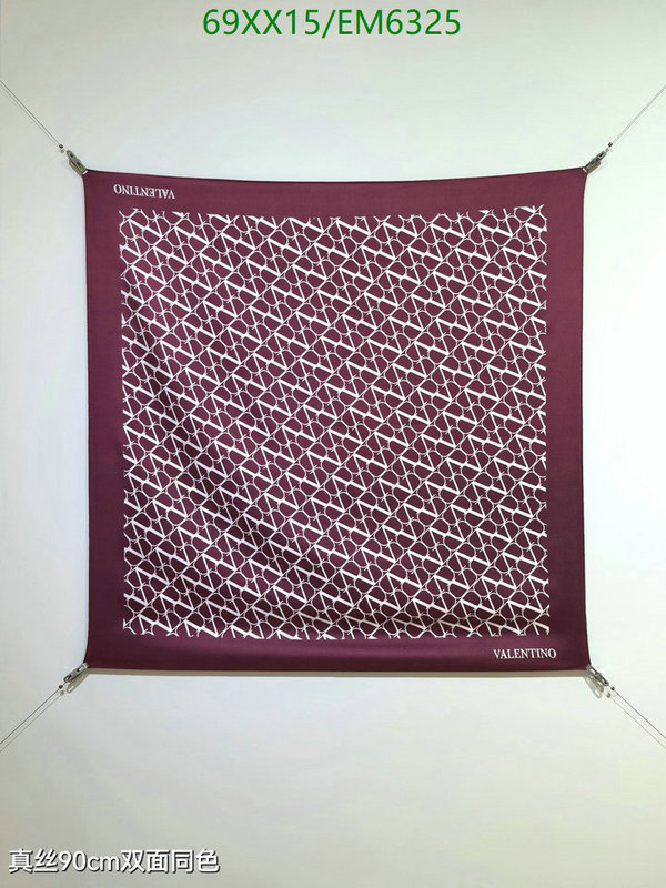 Valentino-Scarf Code: EM6325 $: 69USD