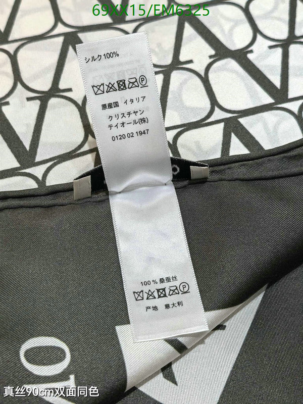 Valentino-Scarf Code: EM6325 $: 69USD
