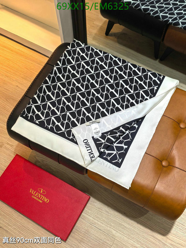 Valentino-Scarf Code: EM6325 $: 69USD