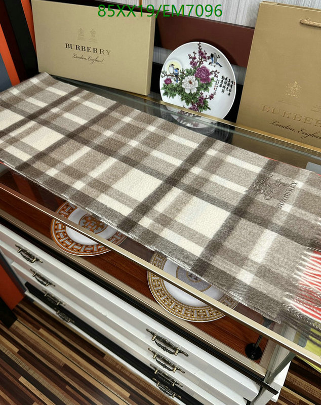 Burberry-Scarf Code: EM7096 $: 85USD