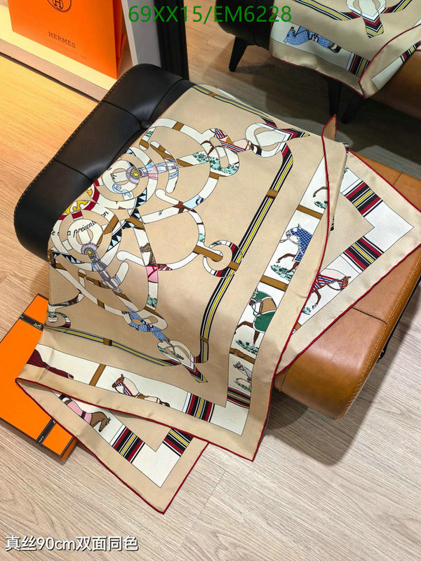 Hermes-Scarf Code: EM6228 $: 69USD