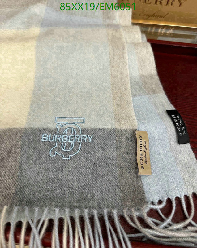 Burberry-Scarf Code: EM6051 $: 85USD