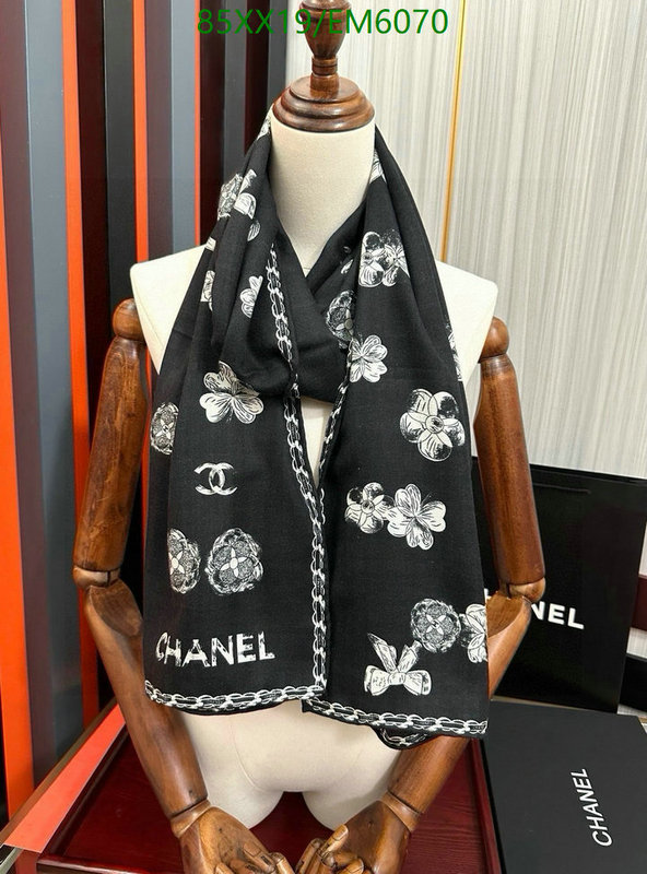 Chanel-Scarf Code: EM6070 $: 85USD