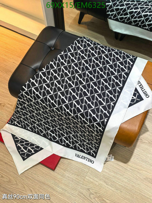 Valentino-Scarf Code: EM6325 $: 69USD