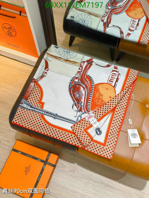 Hermes-Scarf Code: EM7197 $: 69USD
