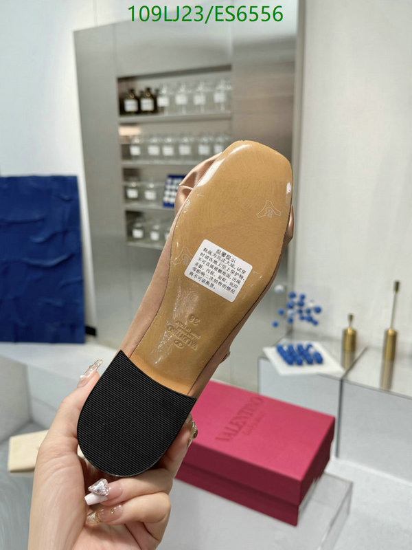 Valentino-Women Shoes Code: ES6556 $: 109USD