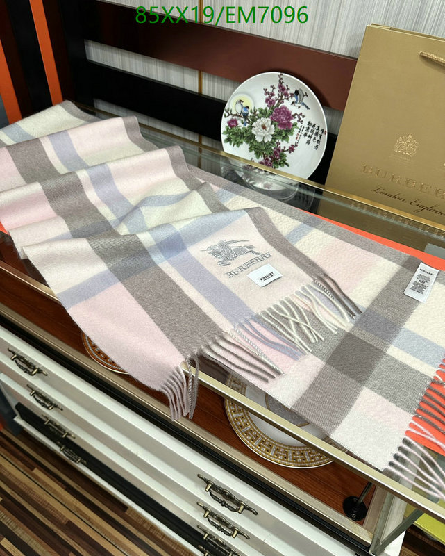 Burberry-Scarf Code: EM7096 $: 85USD
