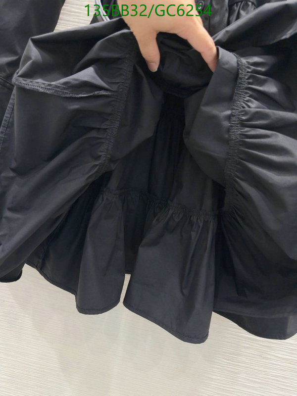 LV-Clothing Code: GC6254 $: 135USD
