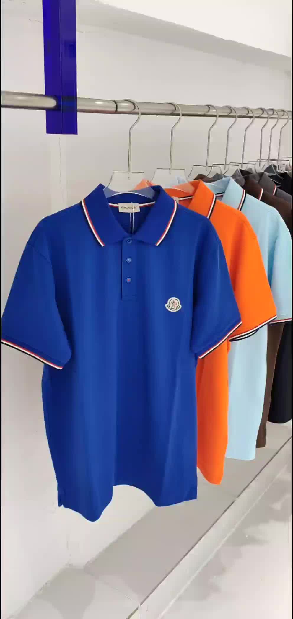 Moncler-Clothing Code: EC3731 $: 75USD