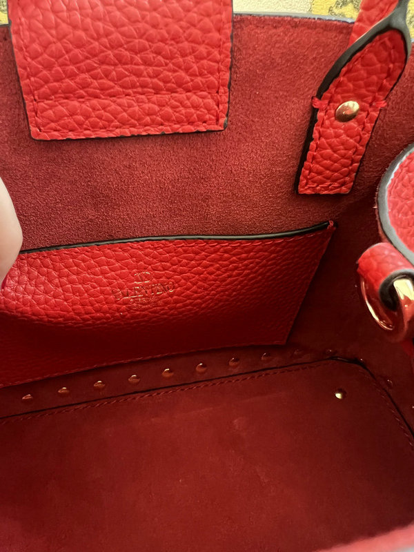 Valentino-Bag-Mirror Quality Code: GB5237 $: 265USD