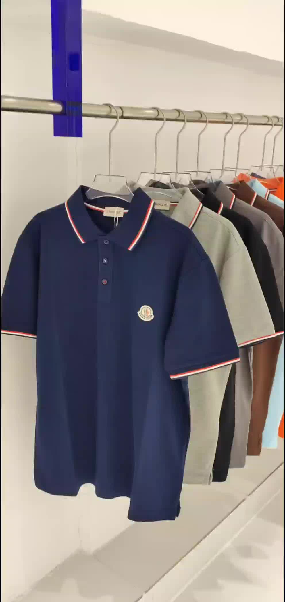 Moncler-Clothing Code: EC3731 $: 75USD