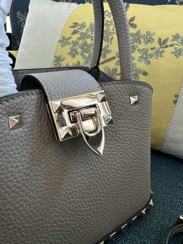 Valentino-Bag-Mirror Quality Code: GB5237 $: 265USD
