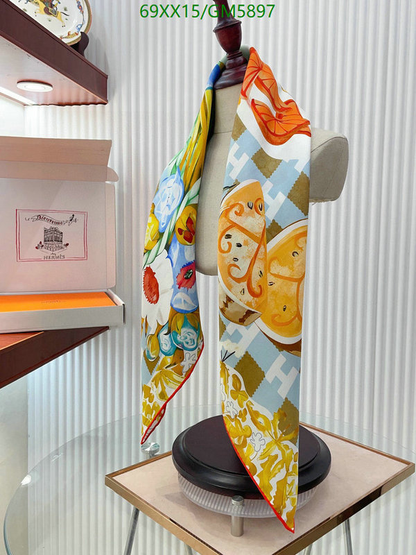 Hermes-Scarf Code: GM5897 $: 69USD