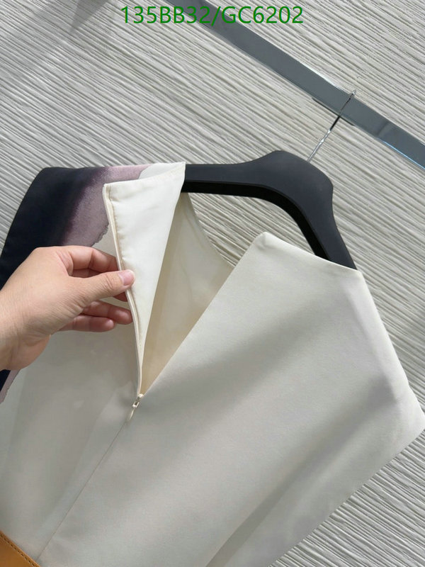Dior-Clothing Code: GC6202 $: 135USD