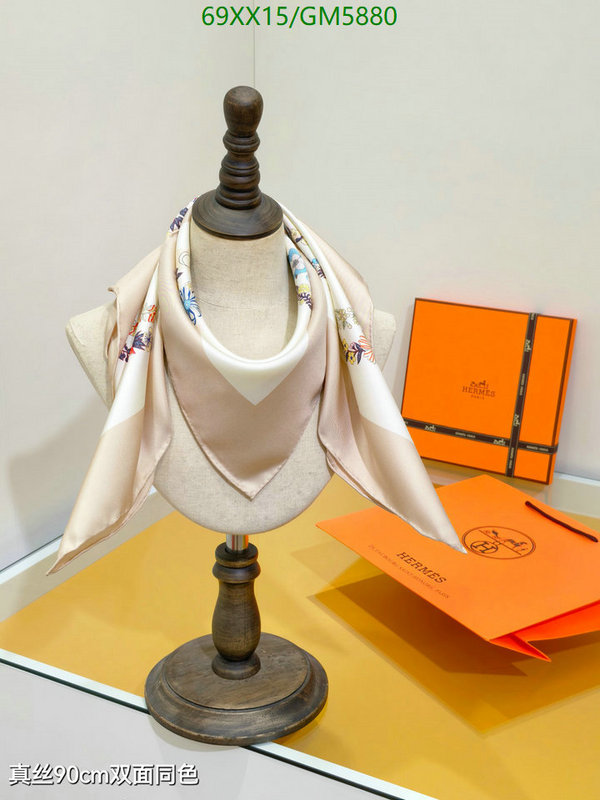 Hermes-Scarf Code: GM5880 $: 69USD