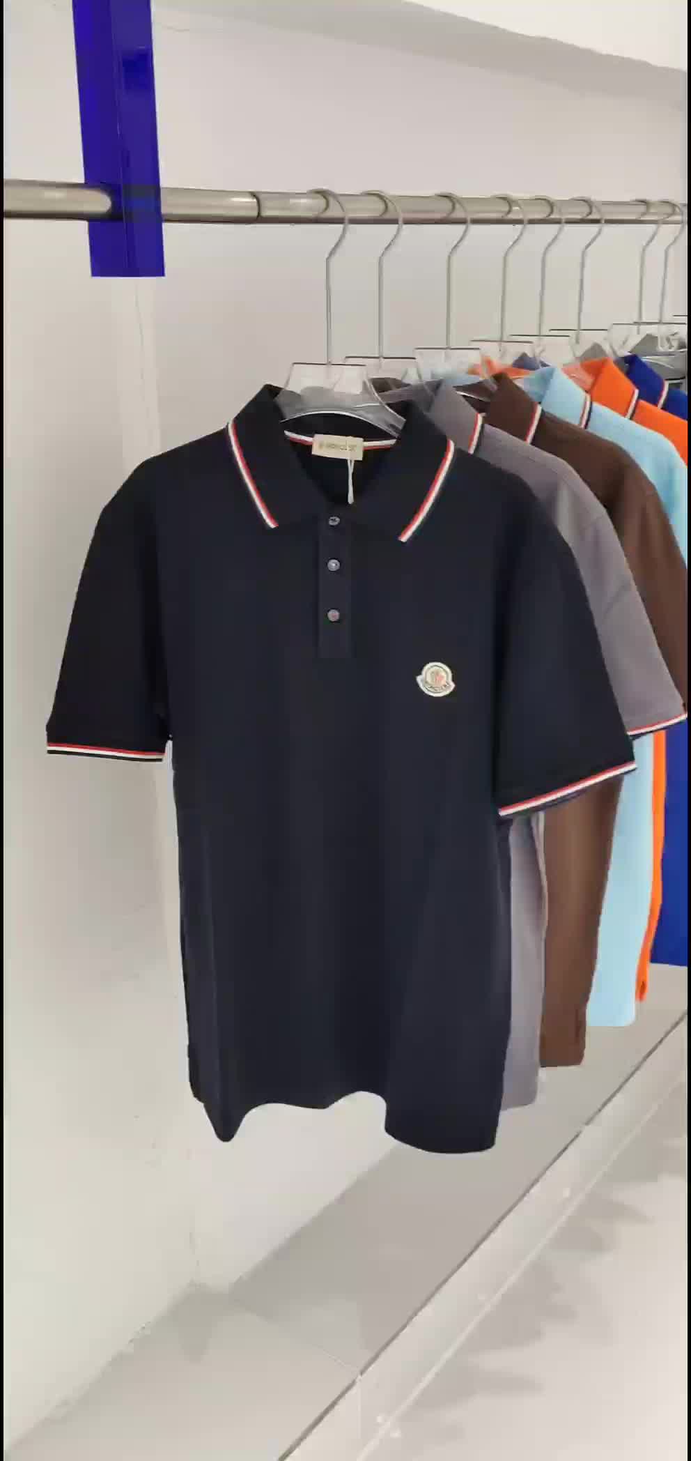 Moncler-Clothing Code: EC3731 $: 75USD