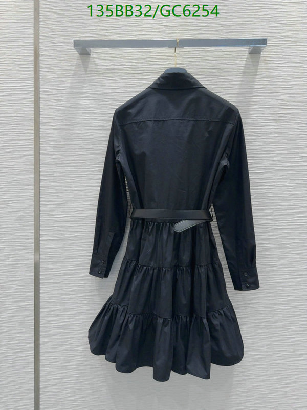 LV-Clothing Code: GC6254 $: 135USD