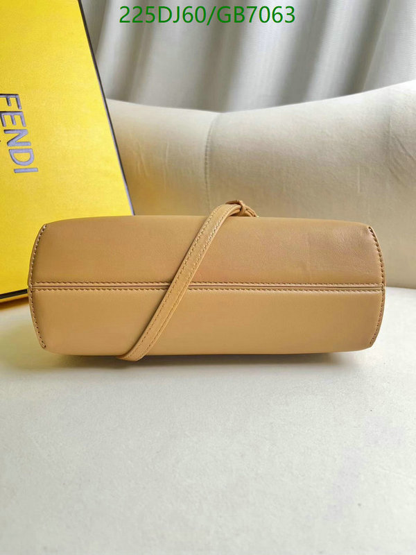 Fendi-Bag-Mirror Quality Code: GB7063 $: 225USD