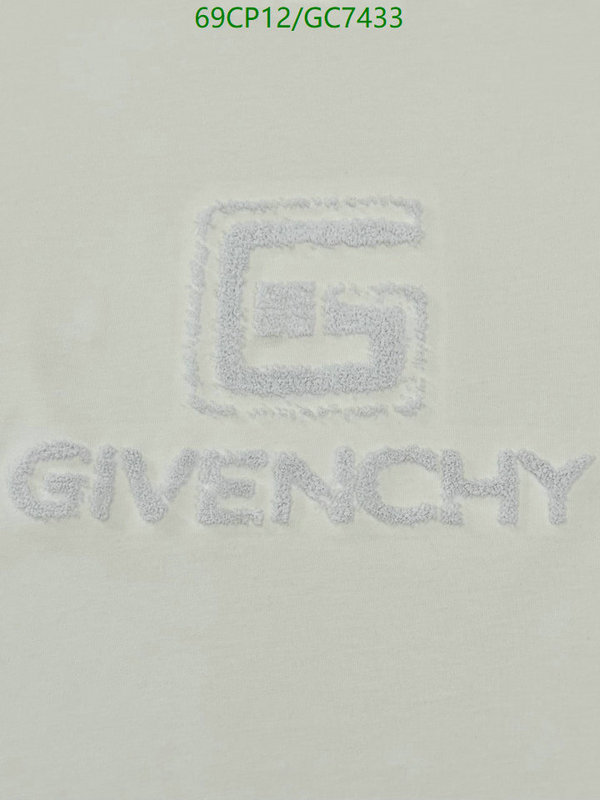 Givenchy-Clothing Code: GC7433 $: 69USD