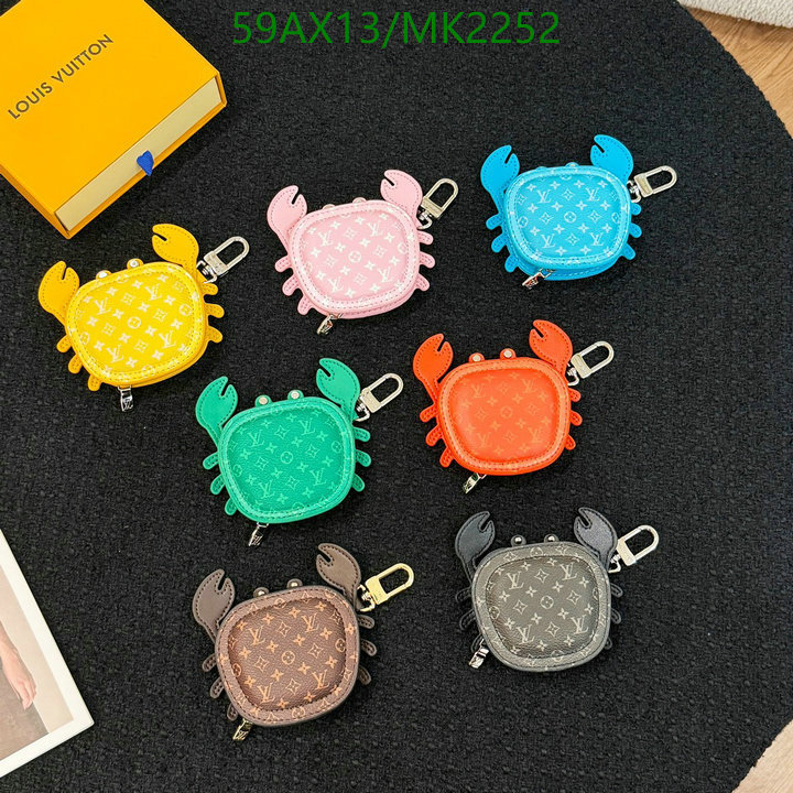 LV-Key pendant Code: MK2252 $: 59USD