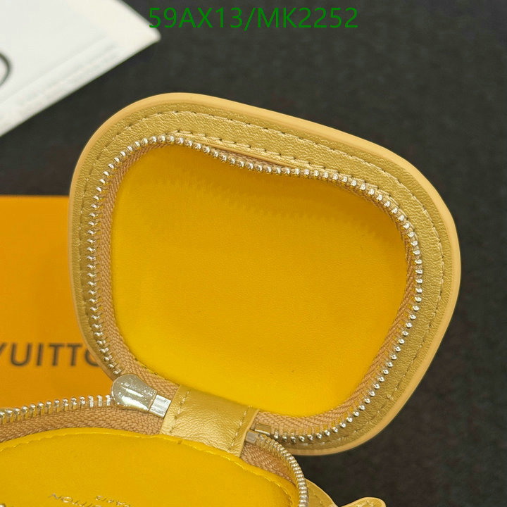 LV-Key pendant Code: MK2252 $: 59USD