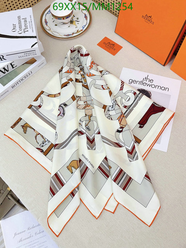 Hermes-Scarf Code: MM1254 $: 69USD