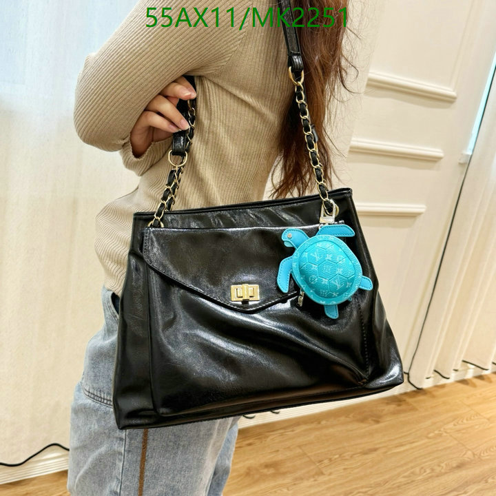 LV-Key pendant Code: MK2251 $: 55USD