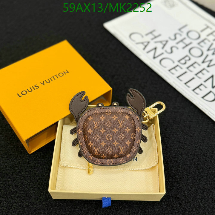 LV-Key pendant Code: MK2252 $: 59USD