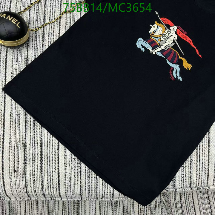 Burberry-Clothing Code: MC3654 $: 75USD