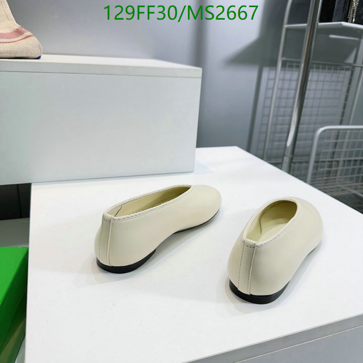 BV-Women Shoes Code: MS2667 $: 129USD