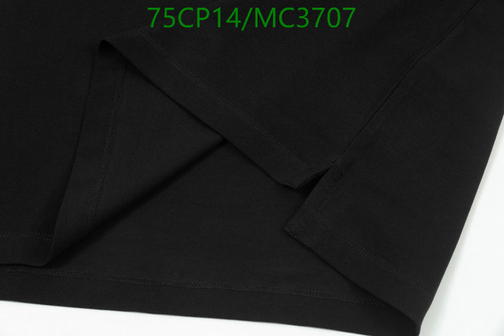 Burberry-Clothing Code: MC3707 $: 75USD