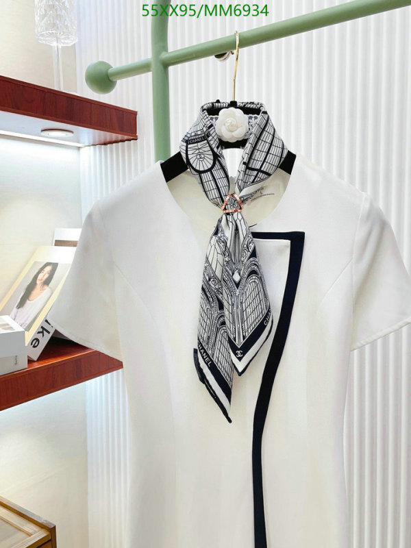 Chanel-Scarf Code: MM6934 $: 55USD