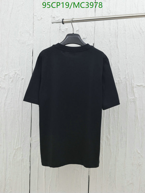 Burberry-Clothing Code: MC3978 $: 95USD
