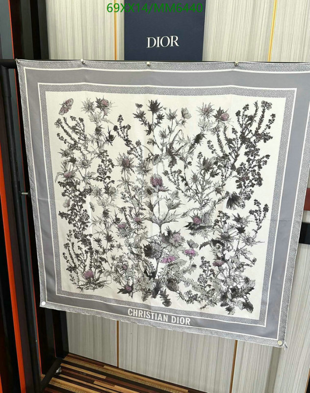 Dior-Scarf Code: MM6440 $: 69USD