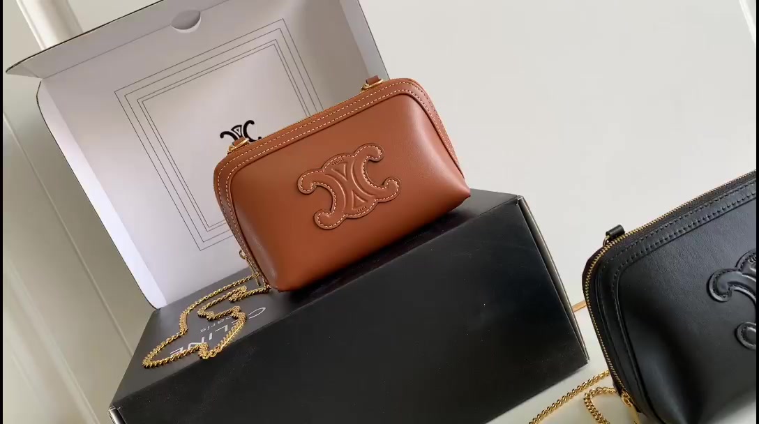 Celine-Bag-Mirror Quality Code: MB4969 $: 249USD