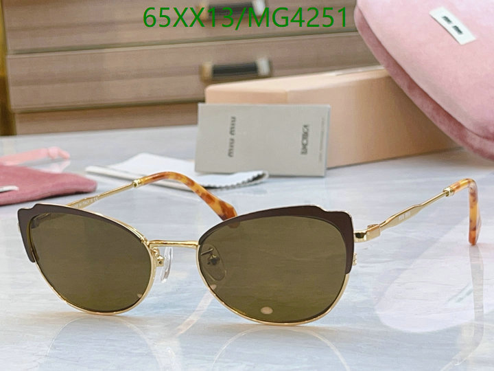 MiuMiu-Glasses Code: MG4251 $: 65USD