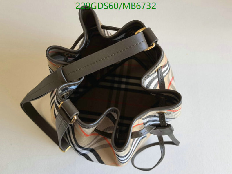 Burberry-Bag-Mirror Quality Code: MB6732 $: 229USD