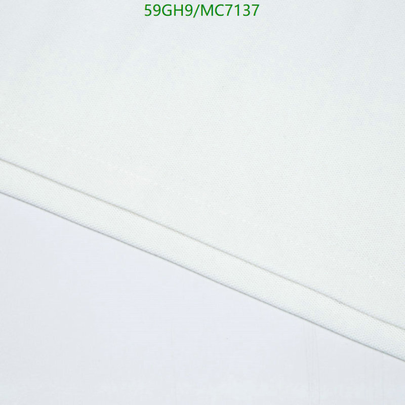 Burberry-Clothing Code: MC7137 $: 59USD